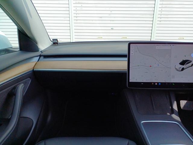 ���f�X�e�B�[�m�����X�̍݌Ɏԗ��ɂ͂d�s�b�������ςݖ��͂��[�Ԏ��Ɏ�t�����Ē����܂��B��[�Ԃ܂łɂ��q�l���`�ɕύX�����Ē����Ă��܂��̂Ō�[�Ԍシ���ɂ��g�p�����܂��B