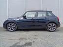 ＭＩＮＩ クーパーＳＤ　６０ｔｈエディション　タッチパネル純正ナビ　Ｂカメラ　ブラウン本革　スマートキー　シートヒーター　ＡＣＣ　前後ドラレコ　クリアランスソナー　ＬＥＤヘッドライト　ＵＫテール　ミラー型ＥＴＣ　禁煙車（6枚目）