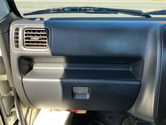 キャリイトラック ＫＣエアコン・パワステ　マニュアル５速／三方開／エアコン／パワーステアリング／新品タイヤ・アルミホイール／車検令和８年１１月（22枚目）