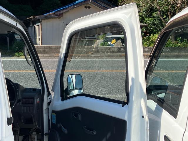 サンバートラック ＴＣ－ＳＣ　社外アルミホイール／三方開／４ＷＤ／スーパーチャージャー／エアコン／パワーステアリング／オートマ（10枚目）