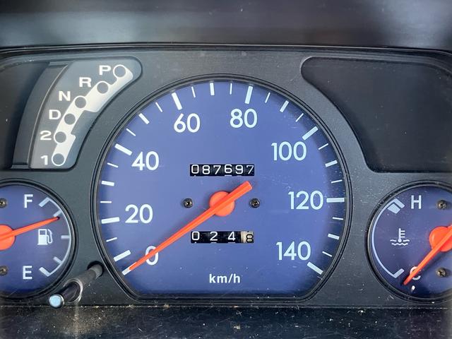 サンバートラック ＴＣ－ＳＣ　社外アルミホイール／三方開／４ＷＤ／スーパーチャージャー／エアコン／パワーステアリング／オートマ（15枚目）