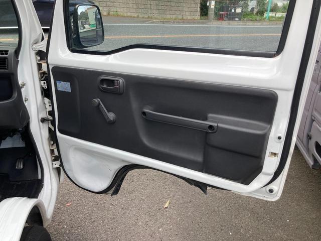 アクティトラック SDX /5速マニュアル/パワステ/三方開/鳥居/作業灯/荷台ラバーマット/運転席エアバッグ/AMラジオ/型式HA8/軽トラック/走行5.4万km(15枚目)