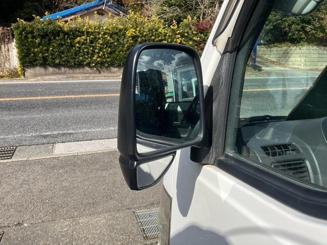 アクティトラック SDX /5速マニュアル/パワステ/三方開/鳥居/作業灯/荷台ラバーマット/運転席エアバッグ/AMラジオ/型式HA8/軽トラック/走行5.4万km(18枚目)