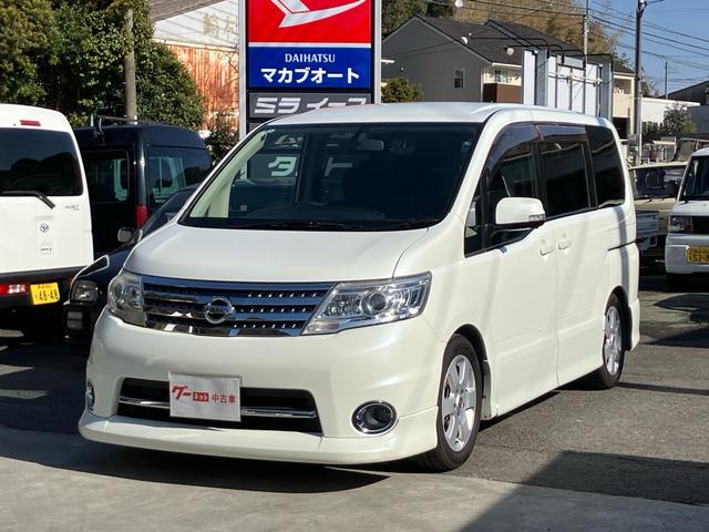 セレナ ハイウェイスター　Ｖセレクション　アルパインフリップダウンモニター／エアロバンパー／純正１６インチアルミホイール／両側電動スライドドア／純正ナビ・テレビ／バックカメラ／ＣＤ・ＤＶＤ再生／リアオートエアコン／８人乗り／車検令和９年９月（4枚目）