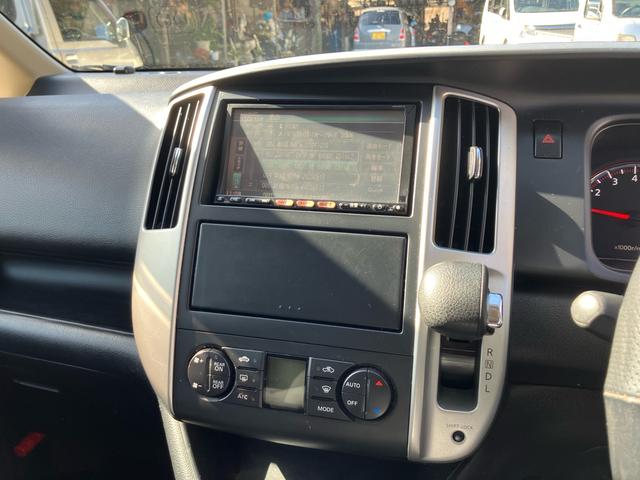 セレナ ハイウェイスター　Ｖセレクション　アルパインフリップダウンモニター／エアロバンパー／純正１６インチアルミホイール／両側電動スライドドア／純正ナビ・テレビ／バックカメラ／ＣＤ・ＤＶＤ再生／リアオートエアコン／８人乗り／車検令和９年９月（19枚目）