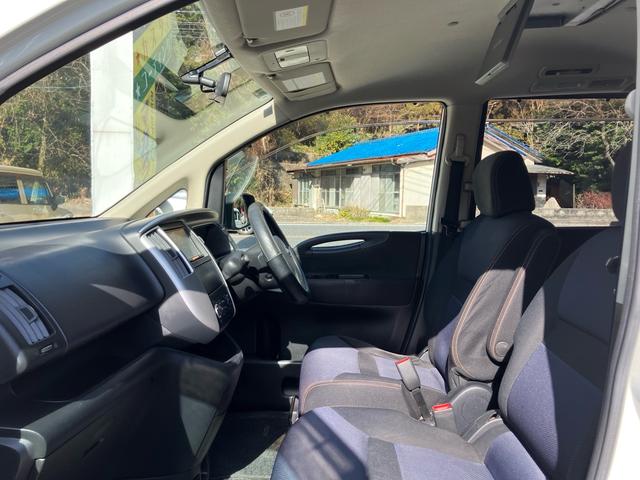 セレナ ハイウェイスター　Ｖセレクション　アルパインフリップダウンモニター／エアロバンパー／純正１６インチアルミホイール／両側電動スライドドア／純正ナビ・テレビ／バックカメラ／ＣＤ・ＤＶＤ再生／リアオートエアコン／８人乗り／車検令和９年９月（25枚目）