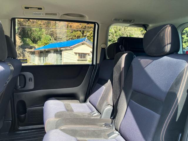 セレナ ハイウェイスター　Ｖセレクション　アルパインフリップダウンモニター／エアロバンパー／純正１６インチアルミホイール／両側電動スライドドア／純正ナビ・テレビ／バックカメラ／ＣＤ・ＤＶＤ再生／リアオートエアコン／８人乗り／車検令和９年９月（31枚目）