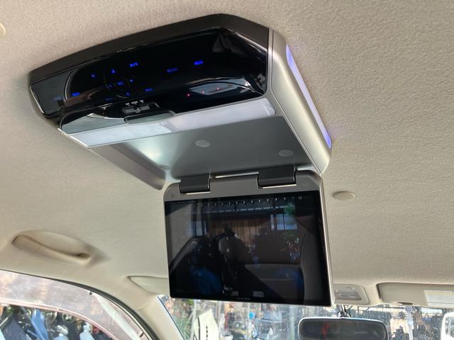 セレナ ハイウェイスター　Ｖセレクション　アルパインフリップダウンモニター／エアロバンパー／純正１６インチアルミホイール／両側電動スライドドア／純正ナビ・テレビ／バックカメラ／ＣＤ・ＤＶＤ再生／リアオートエアコン／８人乗り／車検令和９年９月（39枚目）