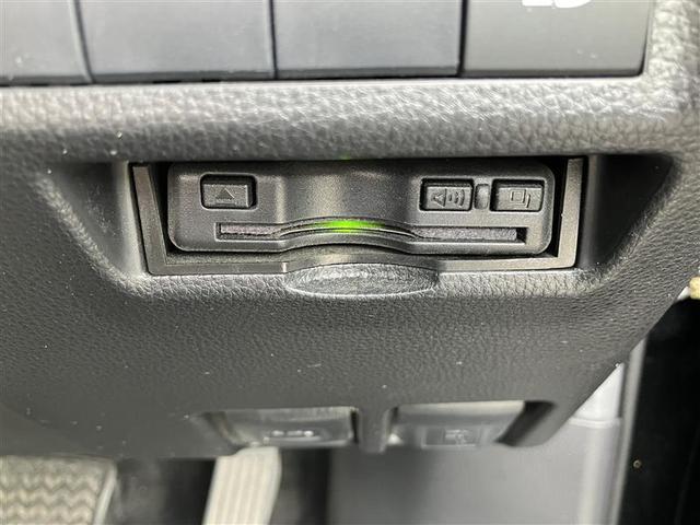 ＲＡＶ４ Ｘ　衝突被害軽減ブレーキ　ＬＥＤヘッドライト　メモリーナビ　地デジ　パワーウィンドウ　ナビ＆ＴＶ　パワステ　カーテンエアバッグ　アルミホイール　オートエアコン　ＡＢＳ　エアバッグ　デュアルエアバッグ（4枚目）