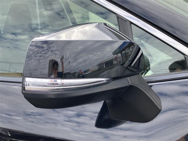 ＲＡＶ４ Ｘ　衝突被害軽減ブレーキ　ＬＥＤヘッドライト　メモリーナビ　地デジ　パワーウィンドウ　ナビ＆ＴＶ　パワステ　カーテンエアバッグ　アルミホイール　オートエアコン　ＡＢＳ　エアバッグ　デュアルエアバッグ（11枚目）