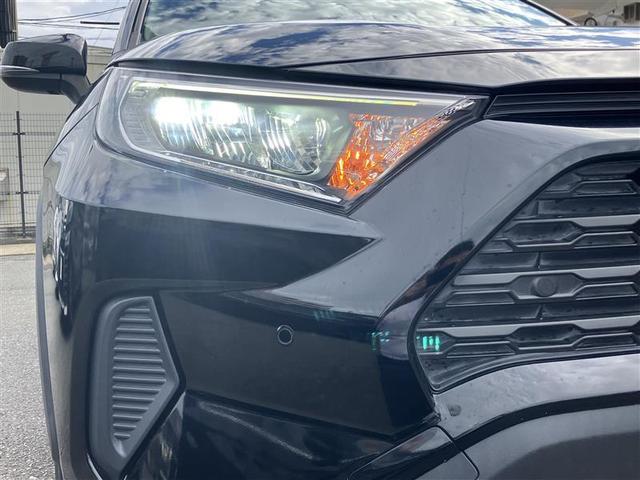ＲＡＶ４ Ｘ　衝突被害軽減ブレーキ　ＬＥＤヘッドライト　メモリーナビ　地デジ　パワーウィンドウ　ナビ＆ＴＶ　パワステ　カーテンエアバッグ　アルミホイール　オートエアコン　ＡＢＳ　エアバッグ　デュアルエアバッグ（14枚目）