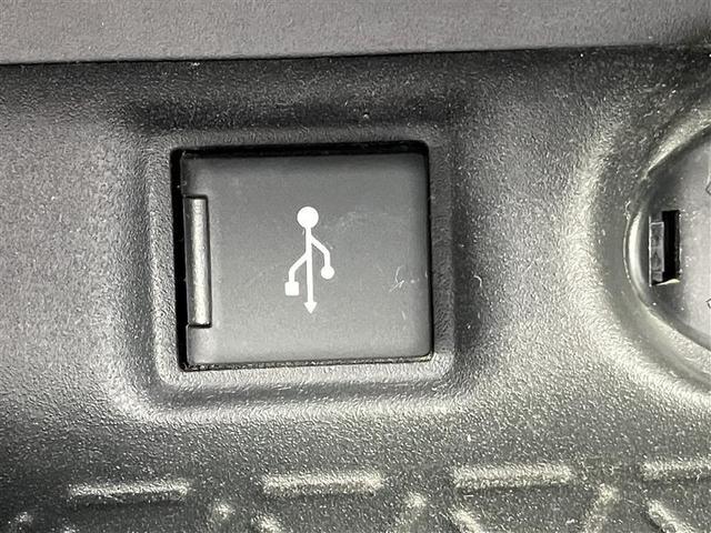 ＲＡＶ４ Ｘ　衝突被害軽減ブレーキ　ＬＥＤヘッドライト　メモリーナビ　地デジ　パワーウィンドウ　ナビ＆ＴＶ　パワステ　カーテンエアバッグ　アルミホイール　オートエアコン　ＡＢＳ　エアバッグ　デュアルエアバッグ（16枚目）