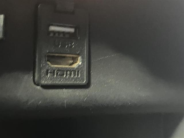 ヴォクシー ZS 煌 地上デジタル TSS 両側パワードア アイドリングストップ車 パワーウィンド 横滑防止 1オーナ ブルートゥースオーディオ Aライト 衝突安全ボディ 車線逸脱防止 整備記録簿 DVD可 電格ミラー(9枚目)