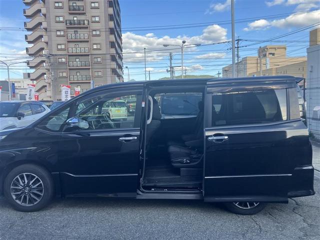 ヴォクシー ZS 煌 地上デジタル TSS 両側パワードア アイドリングストップ車 パワーウィンド 横滑防止 1オーナ ブルートゥースオーディオ Aライト 衝突安全ボディ 車線逸脱防止 整備記録簿 DVD可 電格ミラー(16枚目)