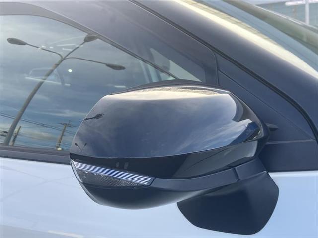 ヤリスクロス ハイブリッドZ アルミホイル LEDライト リアカメラ パワステ オートエアコン エアバッグ パワーウィンドウ ABS 緊急ブレーキ 運転席助手席エアバッグ(18枚目)