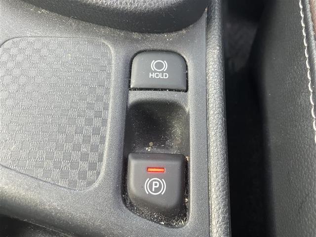 ヤリスクロス ハイブリッドZ アルミホイル LEDライト リアカメラ パワステ オートエアコン エアバッグ パワーウィンドウ ABS 緊急ブレーキ 運転席助手席エアバッグ(24枚目)