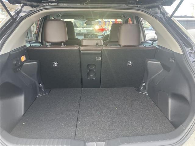 ヤリスクロス ハイブリッドZ アルミホイル LEDライト リアカメラ パワステ オートエアコン エアバッグ パワーウィンドウ ABS 緊急ブレーキ 運転席助手席エアバッグ(31枚目)