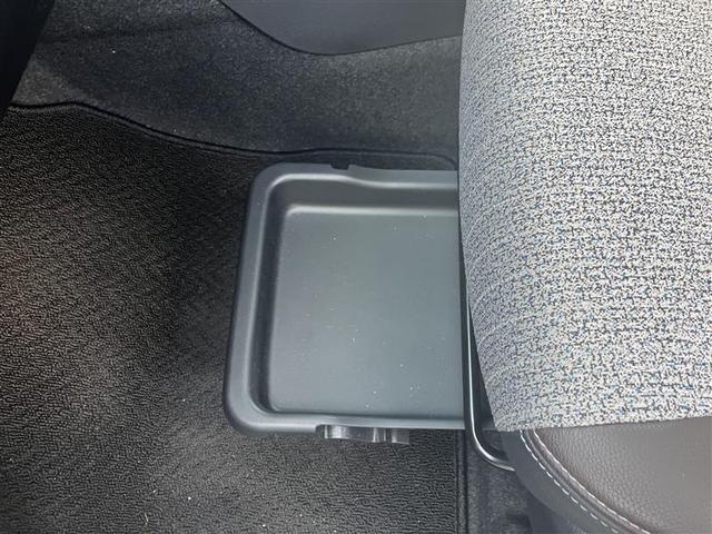 ヤリスクロス ハイブリッドZ アルミホイル LEDライト リアカメラ パワステ オートエアコン エアバッグ パワーウィンドウ ABS 緊急ブレーキ 運転席助手席エアバッグ(38枚目)