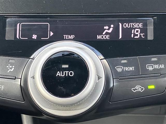 プリウスアルファ Ｓツーリングセレクション　Ｂカメ　地デジフルセグ　ナビ・テレビ　アルミ　スマ－トキ－　サイドエアバッグ　ＤＶＤ再生機能　ＬＥＤヘットライト　イモビライザー　助手席エアバック　キーフリー　ＥＴＣ車載器　ＡＢＳ　ＰＳ　エアコン（5枚目）