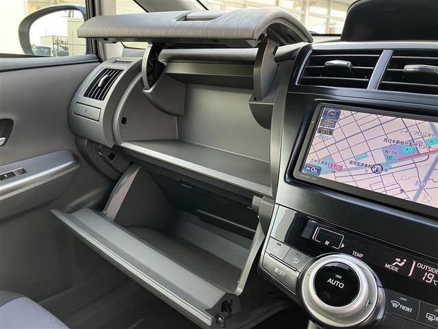 プリウスアルファ Ｓツーリングセレクション　Ｂカメ　地デジフルセグ　ナビ・テレビ　アルミ　スマ－トキ－　サイドエアバッグ　ＤＶＤ再生機能　ＬＥＤヘットライト　イモビライザー　助手席エアバック　キーフリー　ＥＴＣ車載器　ＡＢＳ　ＰＳ　エアコン（17枚目）