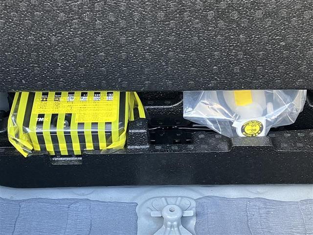 プリウスアルファ Ｓツーリングセレクション　Ｂカメ　地デジフルセグ　ナビ・テレビ　アルミ　スマ－トキ－　サイドエアバッグ　ＤＶＤ再生機能　ＬＥＤヘットライト　イモビライザー　助手席エアバック　キーフリー　ＥＴＣ車載器　ＡＢＳ　ＰＳ　エアコン（24枚目）