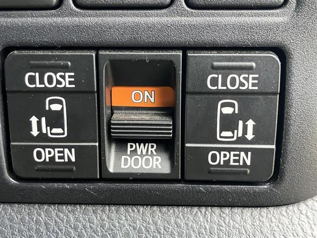 ヴォクシー ZS 煌II スマートキー・プッシュスタート バックガイドモニター セキュリティアラーム 両側パワスラドア 1オーナー ETC車載器 地デジテレビ VSC LEDライト 助手席エアバック キーレスエントリー AC(6枚目)