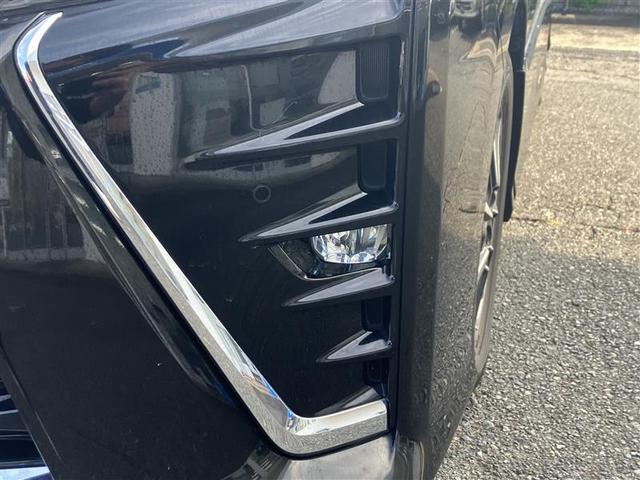 ヴォクシー ZS 煌II スマートキー・プッシュスタート バックガイドモニター セキュリティアラーム 両側パワスラドア 1オーナー ETC車載器 地デジテレビ VSC LEDライト 助手席エアバック キーレスエントリー AC(12枚目)