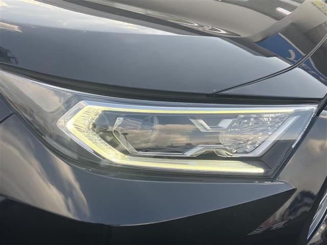 ＲＡＶ４ ハイブリッドＧ　衝突被害軽減装置　バックモニター　ＬＥＤヘッドライト　ＡＷＤ　パワステ　ＡＡＣ　ナビ　カーテンエアバック　エアバッグ　ＡＷ　パワーウィンドウ　ＡＢＳ（11枚目）