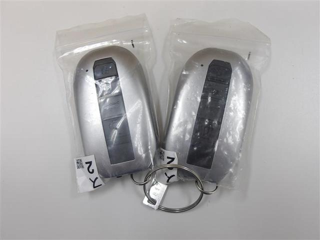 クラウンスポーツ ＲＳ　サンルーフ　バックカメラ　ＥＴＣ　４ＷＤ　パワーシート　クルーズコントロール　盗難防止装置　横滑り防止機能　キーレス　スマートキー　ワンオーナ　衝突被害軽減ブレーキ　ＡＣ１００Ｖ　ＬＥＤヘッド（37枚目）