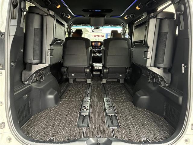 アルファード ２．５Ｓ　タイプゴールドＩＩＩ　半革シート　ＢＴ接続　クリアランスソナー　レーンアシスト　オートハイビーム　ＴＳＳ　ＢＭ　クルコン　オートライト　ＥＴＣ２．０　ＡＣ１００Ｖ電源　ＬＥＤヘッドライト　ナビ　ワンオーナー　ＤＶＤ　ＡＢＳ（31枚目）