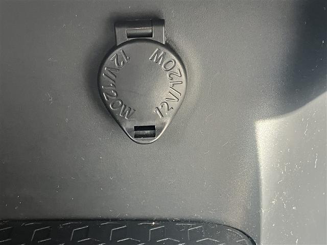 ヤリス ハイブリッドX パワーステアリング 助手席エアバッグ サイドエアバッグ ABS エアコン 衝突被害軽減システム Bカメラ(26枚目)