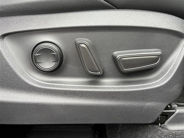 カローラクロス ハイブリッド　Ｚ　ＰＣＳ　ＬＤＡ　ｂｌｕｅｔｏｏｔｈ　電動格納ミラー　ＥＴＣ２．０　ＬＥＤヘッドライト　Ｂカメラ　パーキングセンサー　インテリジェントキー　パワーシート　シートヒーター　オートライト　キーフリー　記録簿（10枚目）