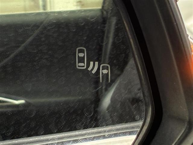 ハリアーハイブリッド Ｚ　レザーパッケージ　Ｃソナー　全方位モニタ　電動トランク　電動格納ミラー　車線逸脱警報装置　パノラマサンルーフ　ＢＴオーディオ　エアロ　横滑防止　盗難防止システム　オートハイビーム　シートクーラー　Ｂモニター　ＵＳＢ接続（4枚目）