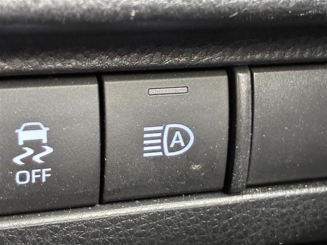 ハリアーハイブリッド Ｚ　レザーパッケージ　Ｃソナー　全方位モニタ　電動トランク　電動格納ミラー　車線逸脱警報装置　パノラマサンルーフ　ＢＴオーディオ　エアロ　横滑防止　盗難防止システム　オートハイビーム　シートクーラー　Ｂモニター　ＵＳＢ接続（9枚目）