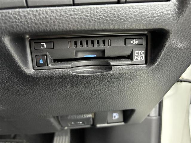 ハリアーハイブリッド Ｚ　レザーパッケージ　Ｃソナー　全方位モニタ　電動トランク　電動格納ミラー　車線逸脱警報装置　パノラマサンルーフ　ＢＴオーディオ　エアロ　横滑防止　盗難防止システム　オートハイビーム　シートクーラー　Ｂモニター　ＵＳＢ接続（10枚目）