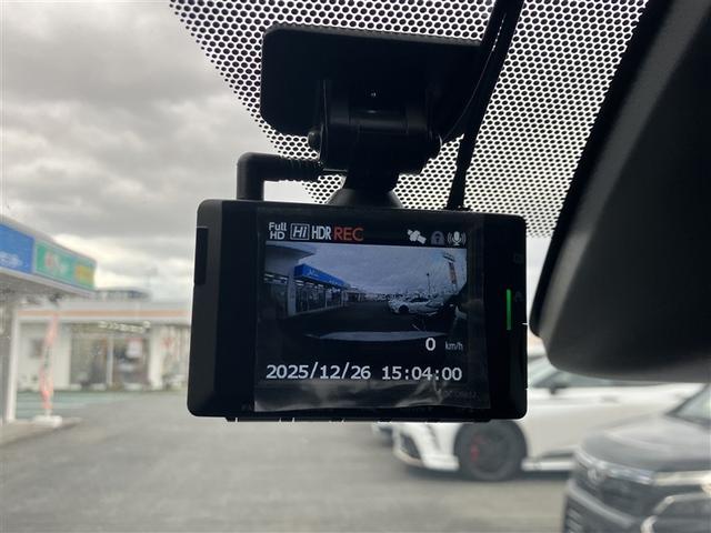 ヴォクシー ＺＳ　煌ＩＩ　バックガイドモニター　両側パワスラドア　ＥＴＣ車載器　地デジテレビ　記録簿付き　ＬＥＤライト　助手席エアバック　ＡＣ　パワステ　ドライブレコーダ　リアエアコン　パワーウィンドウ　ＳＲＳ　アルミホイール（7枚目）