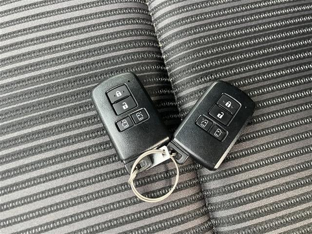 ヴォクシー ＺＳ　煌ＩＩ　バックガイドモニター　両側パワスラドア　ＥＴＣ車載器　地デジテレビ　記録簿付き　ＬＥＤライト　助手席エアバック　ＡＣ　パワステ　ドライブレコーダ　リアエアコン　パワーウィンドウ　ＳＲＳ　アルミホイール（11枚目）