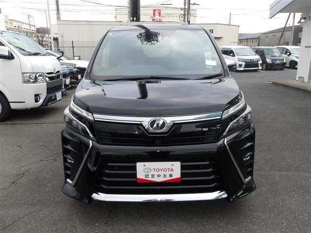 ヴォクシー ＺＳ　煌ＩＩ　バックガイドモニター　両側パワスラドア　カーナビ　ＥＴＣ車載器　ＬＥＤライト　助手席エアバック　ＡＣ　パワステ　ドライブレコーダ　リアエアコン　パワーウィンドウ　ＳＲＳ　アルミホイール　ＡＢＳ（3枚目）