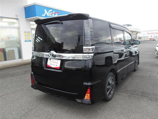 ヴォクシー ＺＳ　煌ＩＩ　バックガイドモニター　両側パワスラドア　カーナビ　ＥＴＣ車載器　ＬＥＤライト　助手席エアバック　ＡＣ　パワステ　ドライブレコーダ　リアエアコン　パワーウィンドウ　ＳＲＳ　アルミホイール　ＡＢＳ（5枚目）