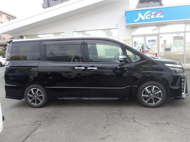 ヴォクシー ＺＳ　煌ＩＩ　バックガイドモニター　両側パワスラドア　カーナビ　ＥＴＣ車載器　ＬＥＤライト　助手席エアバック　ＡＣ　パワステ　ドライブレコーダ　リアエアコン　パワーウィンドウ　ＳＲＳ　アルミホイール　ＡＢＳ（9枚目）