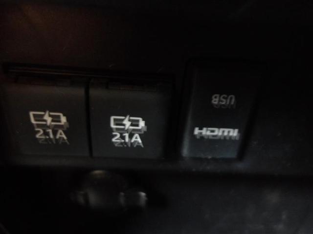 ヴォクシー ＺＳ　煌ＩＩ　バックガイドモニター　両側パワスラドア　カーナビ　ＥＴＣ車載器　ＬＥＤライト　助手席エアバック　ＡＣ　パワステ　ドライブレコーダ　リアエアコン　パワーウィンドウ　ＳＲＳ　アルミホイール　ＡＢＳ（19枚目）