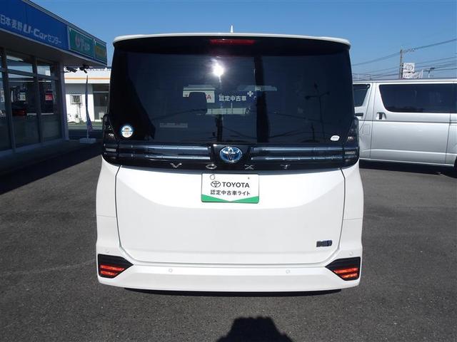 ヴォクシー ハイブリッドＳ－Ｚ　トヨタ認定中古車ライト　パワーウィンドウ　インテリキー　フルオートエアコン　ナビ　リアカメラ　エアバッグ　ＡＢＳ　アルミホイール　キーレス　ＬＥＤランプ　ドライブレコーダー　メモリーナビ　ＥＴＣ（6枚目）