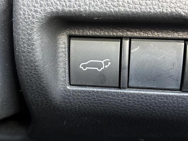 ハリアー Ｇ　ワンオーナ－　リヤカメラ　オートクルーズ　ドラレコ付き　スマートキ　盗難防止　横滑り防止装置　メモリ－ナビ　パワステ　アルミホイール　キーレスエントリー　電動パワーシート　ナビ＆ＴＶ　ＡＣ　エアバッグ（10枚目）