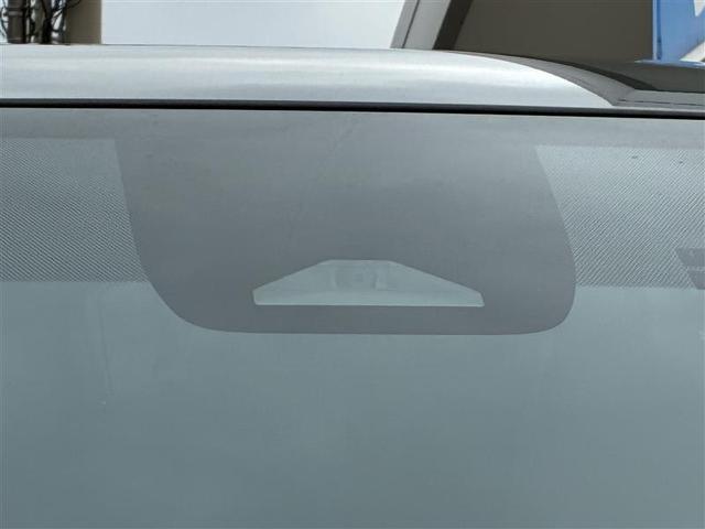 ヴォクシー ハイブリッドS-Z 誤発進抑制 テレビ 地上デジタル エアバッグ ABS リアカメラ PS パワーウィンドウ フルオートエアコン WAC アルミホイール LEDライト ETC 両側パワードア(2枚目)