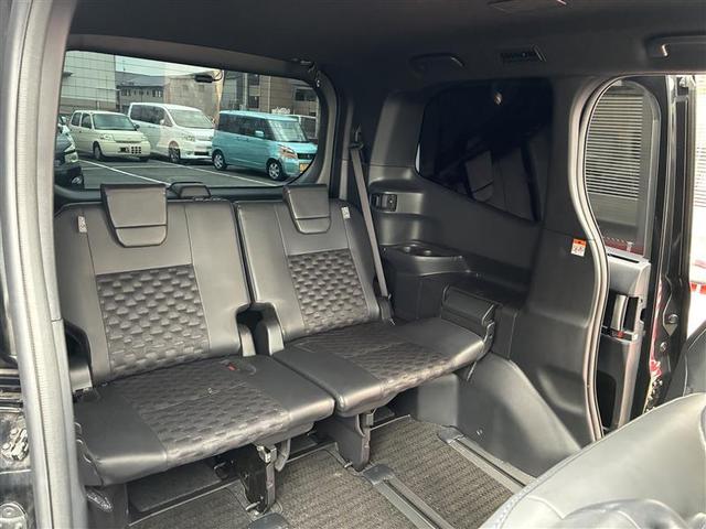 ヴォクシー ハイブリッドS-Z 誤発進抑制 テレビ 地上デジタル エアバッグ ABS リアカメラ PS パワーウィンドウ フルオートエアコン WAC アルミホイール LEDライト ETC 両側パワードア(28枚目)