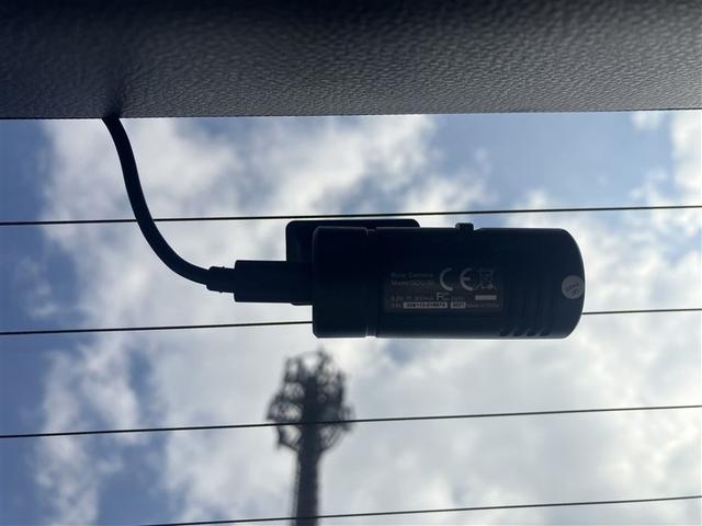 ヴォクシー Ｓ－Ｚ　フルオートエアコン　エアロ　Ｒカメラ　パワーウインドウ　アルミ　ＡＢＳ　エアバッグ　プリクラ（12枚目）