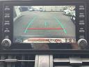ＲＡＶ４ Ｘ　衝突被害軽減ブレーキ　ＬＥＤヘッドライト　メモリーナビ　地デジ　パワーウィンドウ　ナビ＆ＴＶ　パワステ　カーテンエアバッグ　アルミホイール　オートエアコン　ＡＢＳ　エアバッグ　デュアルエアバッグ（3枚目）