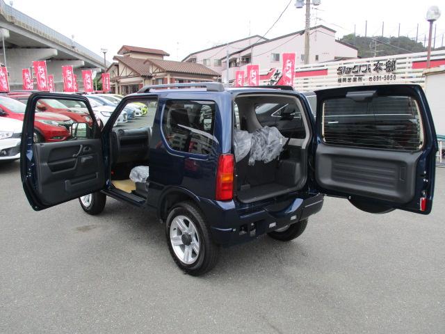XC 5速MT キーレス 4WD ターボ車 届出済未使用車(4枚目)