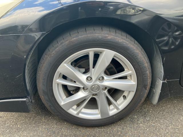 ティアナ ＸＶ　ナビＡＶＭパッケージ　ナビテレビ　アラウンドビューモニター　ＥＴＣ　スマートキー　プッシュスタート　セキュリティー　レザーシート　パワーシート　純正アルミホイール（4枚目）