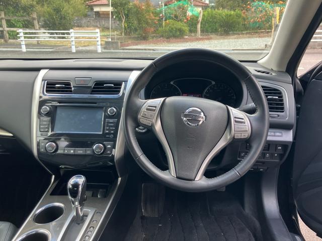 ティアナ ＸＶ　ナビＡＶＭパッケージ　ナビテレビ　アラウンドビューモニター　ＥＴＣ　スマートキー　プッシュスタート　セキュリティー　レザーシート　パワーシート　純正アルミホイール（18枚目）